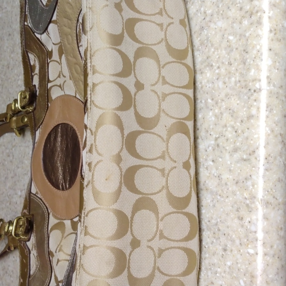 Coach Handbag - Picture 3 of 5